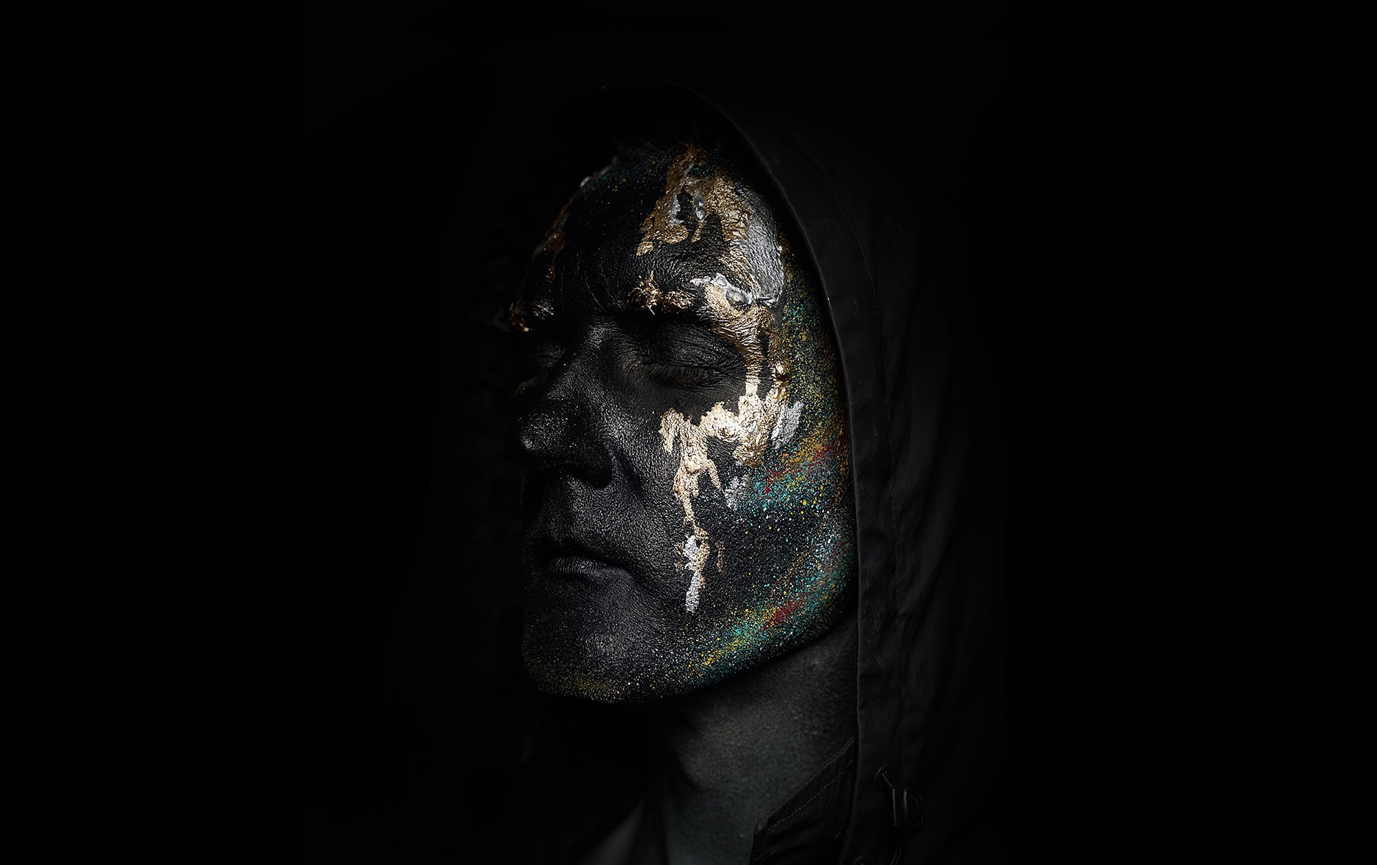 网约车司机为泄愤将租用车开至深山固定，律师：核心诉求正当，但方式不应过激